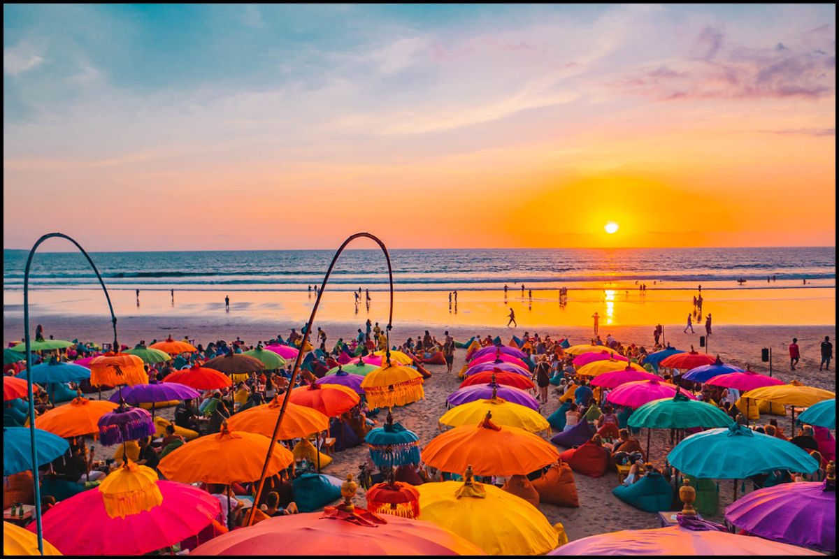 Keindahan Pantai Seminyak