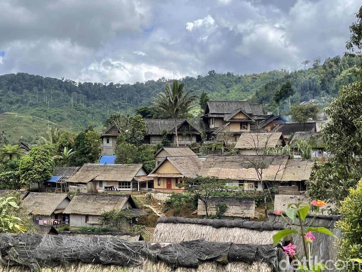 Desa Adat Ciptagelar