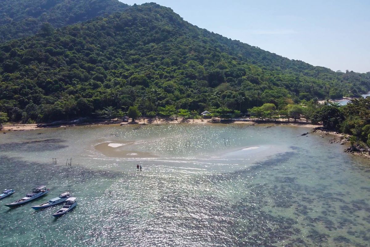 Pantai Karimunjawa